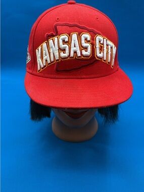 New Era Red 59FIFTY NFL Kansas City Chiefs Fitted Cap with Black Trim